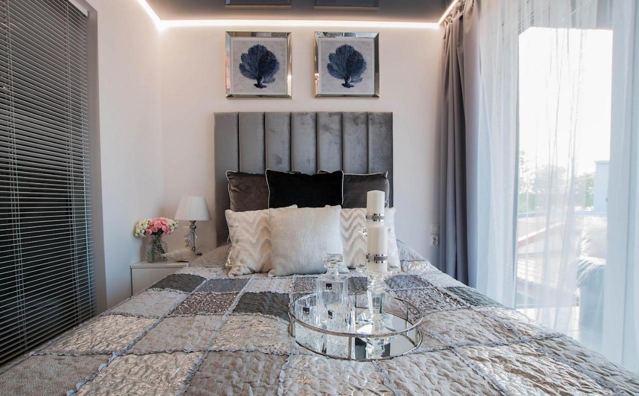 Orkan Rooms&Restaurant Мєлно Екстер'єр фото